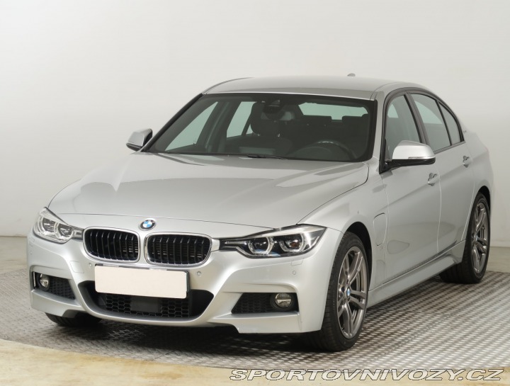 BMW 3 330e iPerformance 2017