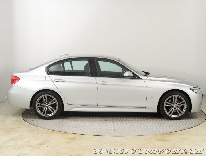 BMW 3 330e iPerformance 2017
