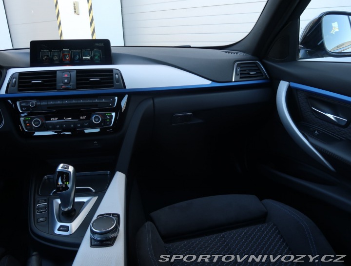 BMW 3 330e iPerformance 2017