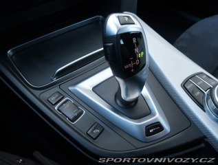 BMW 3 330e iPerformance 2017