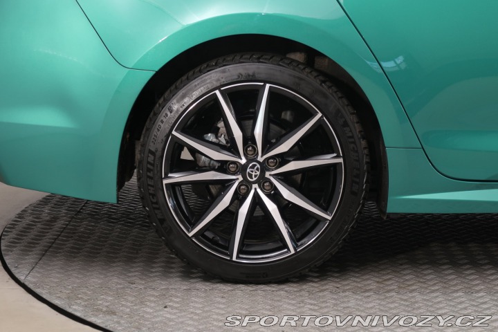 Toyota Corolla 2.0 Hybrid 2025