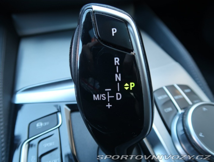 BMW 5 Individual 540i xDrive 2019