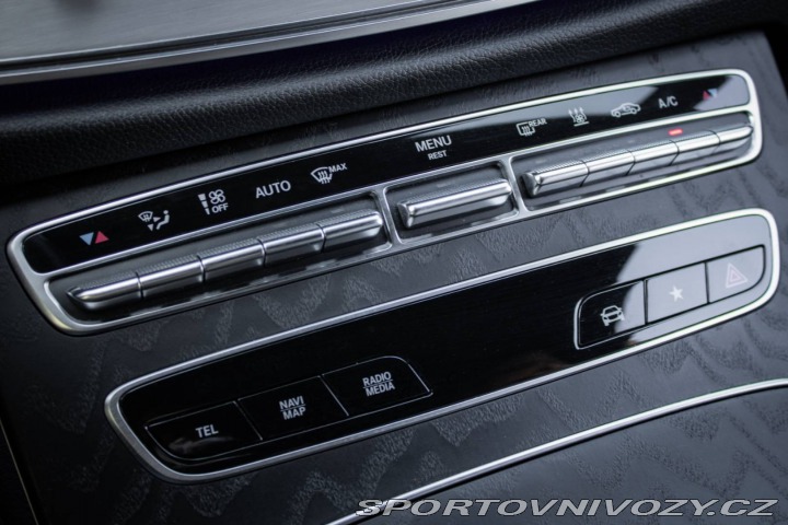 Mercedes-Benz E Kombi  E300de AMG Line 14 2022