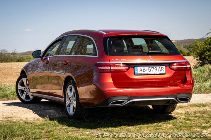 Mercedes-Benz E Kombi  E300de AMG Line 14 2022