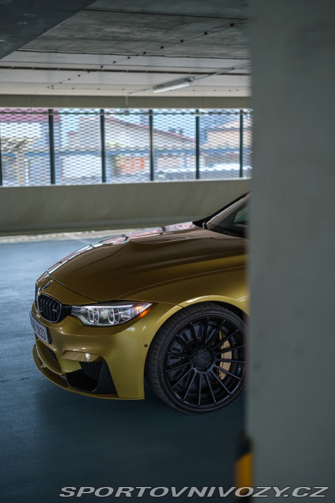 BMW M4 F82 Austin Yellow 2014