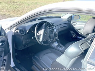 Mercedes-Benz CLK 500 2002