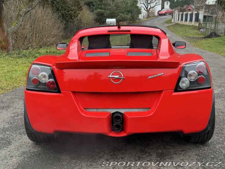 Opel Speedster 2.2 unikátní historie 2001
