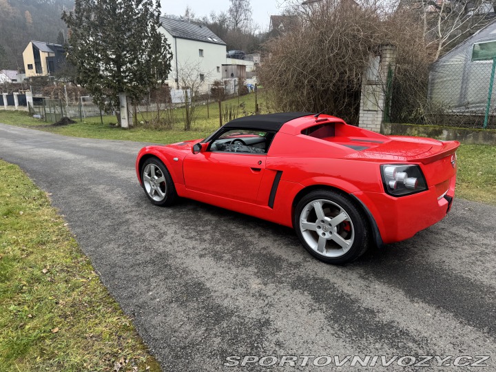 Opel Speedster 2.2 unikátní historie 2001