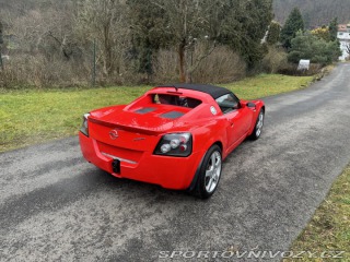 Opel Speedster 2.2 unikátní historie 2001