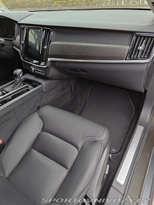 Volvo V90 CrossCountry 2018