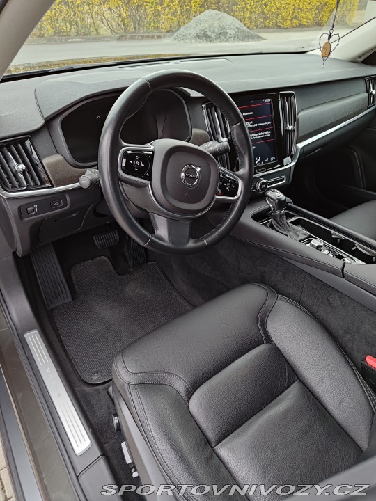 Volvo V90 CrossCountry 2018