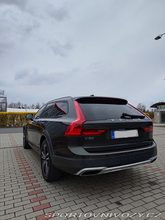 Volvo V90 CrossCountry 2018