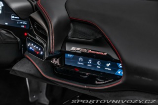 Ferrari SF90 Lift, karbon, metalíza 2024