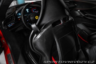 Ferrari SF90 Lift, karbon, metalíza 2024