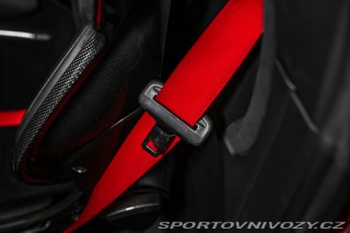 Ferrari SF90 Lift, karbon, metalíza 2024