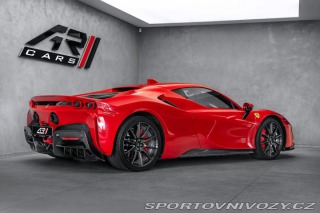 Ferrari SF90 Lift, karbon, metalíza 2024