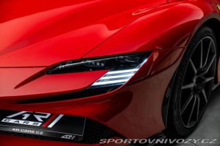 Ferrari SF90 Lift, karbon, metalíza 2024