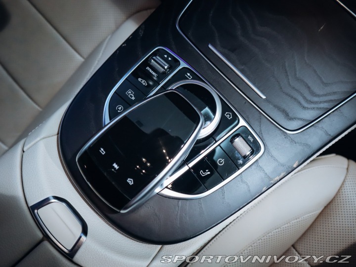 Mercedes-Benz E E 400d 4MATIC AMG - TOP 2019