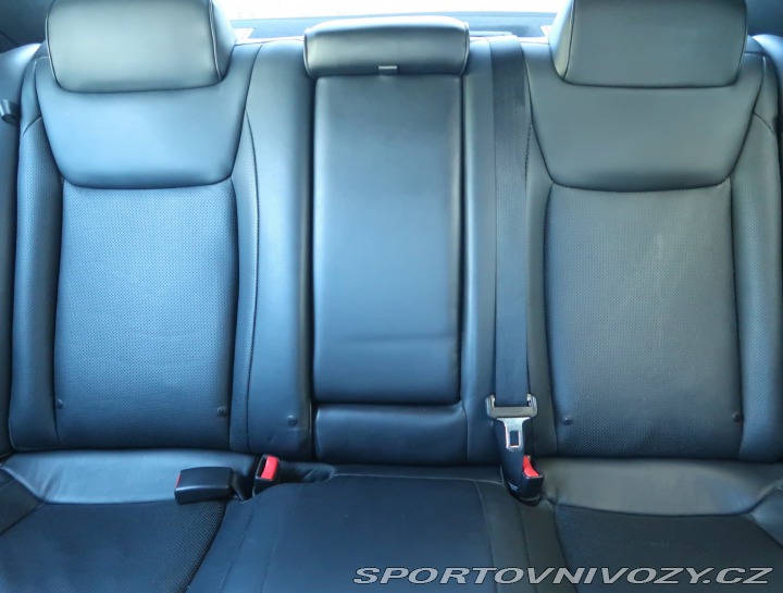 Lancia Ostatní modely Thema  3.0 CRD 2011