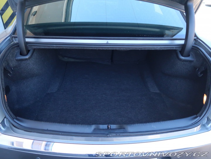 Lancia Ostatní modely Thema  3.0 CRD 2011