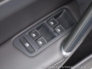 Volkswagen Golf 2,0 TSI R 221kW 4Motion D 2016