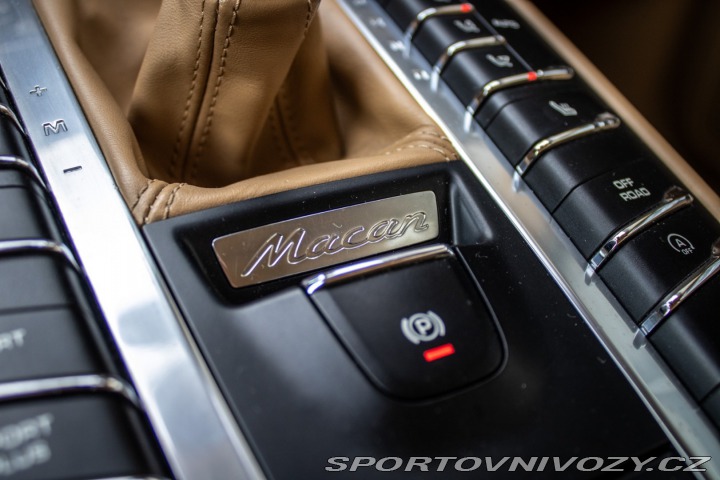 Porsche Macan S 18 kolesá, 250kW 2014