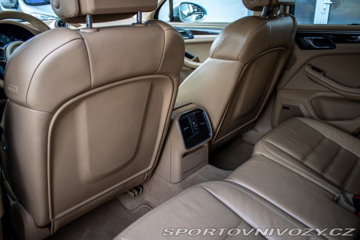 Porsche Macan S 18 kolesá, 250kW 2014