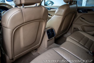 Porsche Macan S 18 kolesá, 250kW 2014