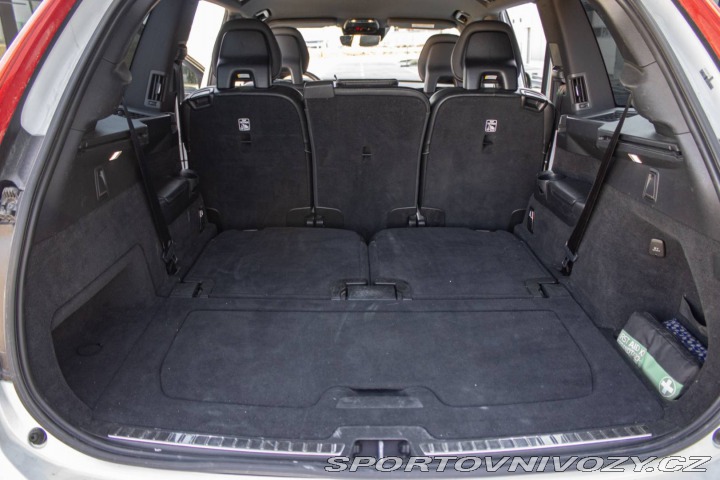 Volvo Ostatní modely XC90  T8 2.0i + PHEV AT8 R-DES 2020