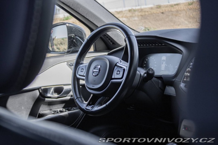 Volvo Ostatní modely XC90  T8 2.0i + PHEV AT8 R-DES 2020