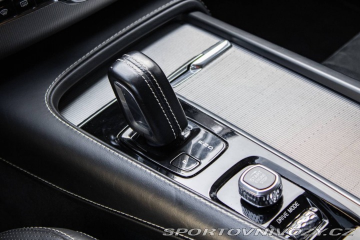 Volvo Ostatní modely XC90  T8 2.0i + PHEV AT8 R-DES 2020