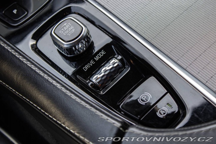 Volvo Ostatní modely XC90  T8 2.0i + PHEV AT8 R-DES 2020