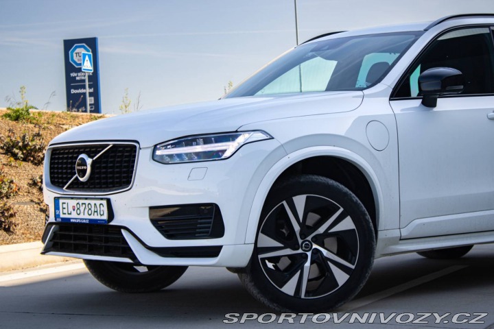 Volvo Ostatní modely XC90  T8 2.0i + PHEV AT8 R-DES 2020