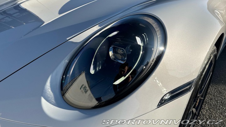 Porsche 911 GTS 2025