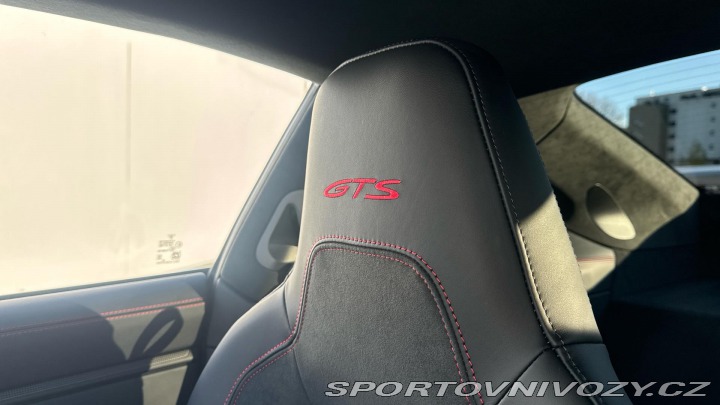Porsche 911 GTS 2025