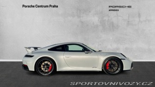 Porsche 911 GTS 2025