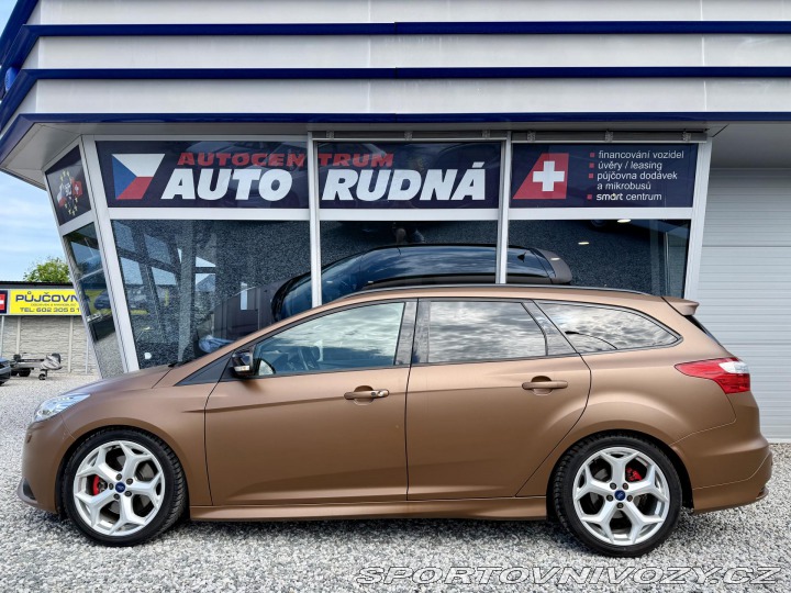 Ford Focus ST 2,0i 184kW EcoB SCTI ST 2013