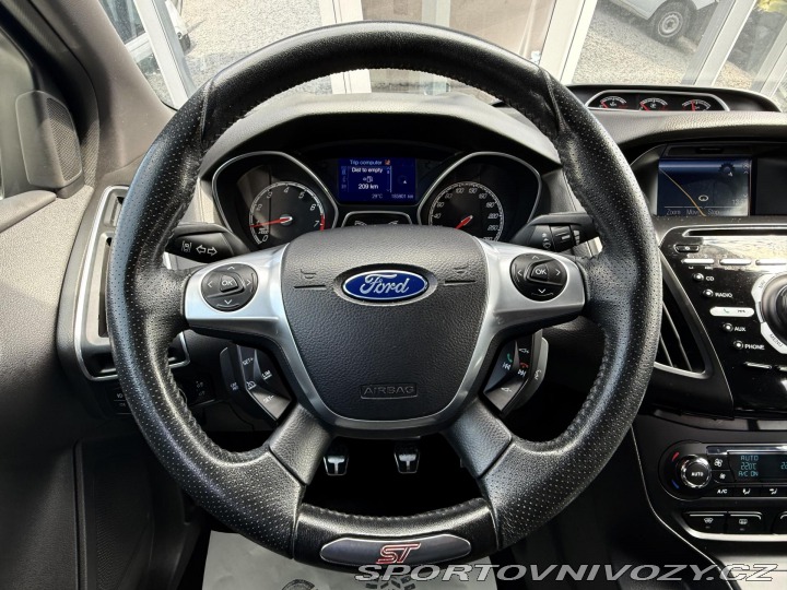 Ford Focus ST 2,0i 184kW EcoB SCTI ST 2013