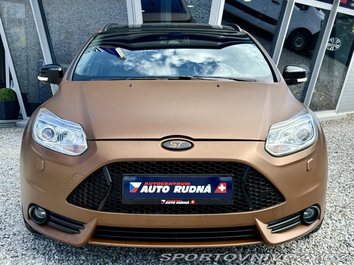 Ford Focus ST 2,0i 184kW EcoB SCTI ST 2013