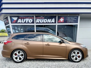 Ford Focus ST 2,0i 184kW EcoB SCTI ST 2013