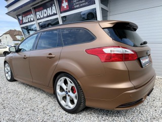Ford Focus ST 2,0i 184kW EcoB SCTI ST 2013