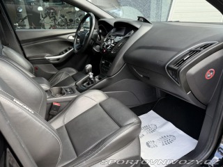 Ford Focus ST 2,0i 184kW EcoB SCTI ST 2013