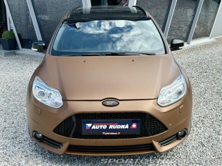 Ford Focus ST 2,0i 184kW EcoB SCTI ST 2013