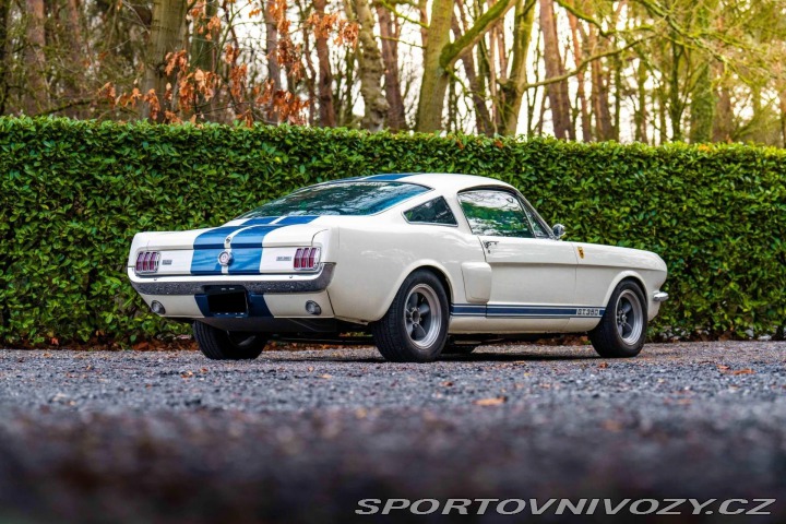 Ford Mustang Shelby GT350 1966