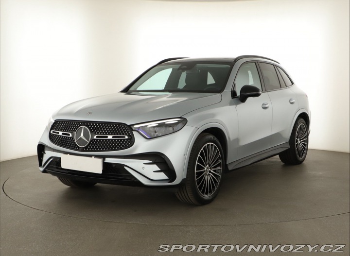 Mercedes-Benz Ostatní modely GLC AMG Line GLC 200 4MATIC 2025