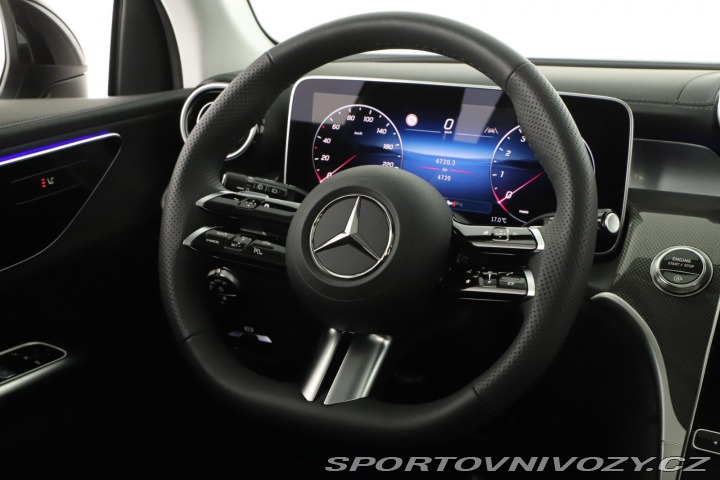 Mercedes-Benz Ostatní modely GLC AMG Line GLC 200 4MATIC 2025