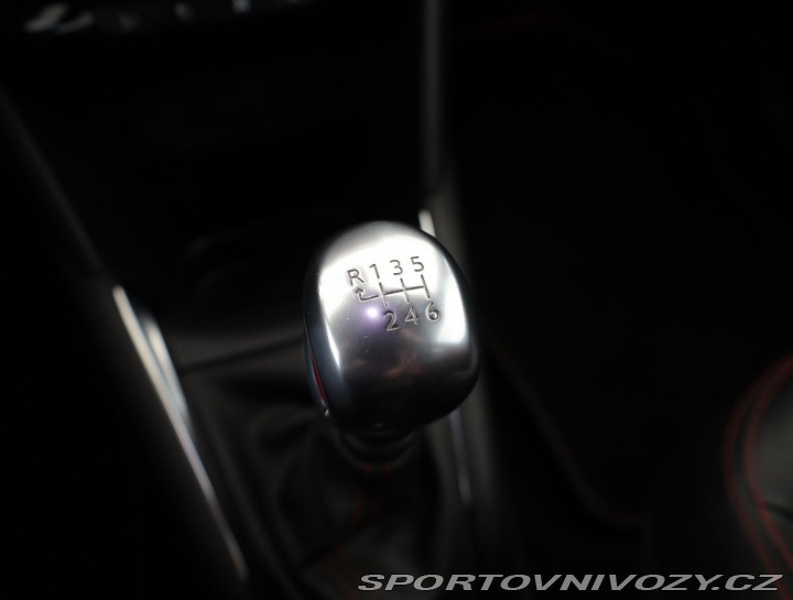 Peugeot 208 GTi GT Line 1.6 GTi 2013