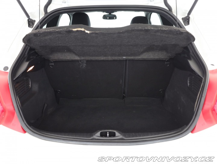 Peugeot 208 GTi GT Line 1.6 GTi 2013