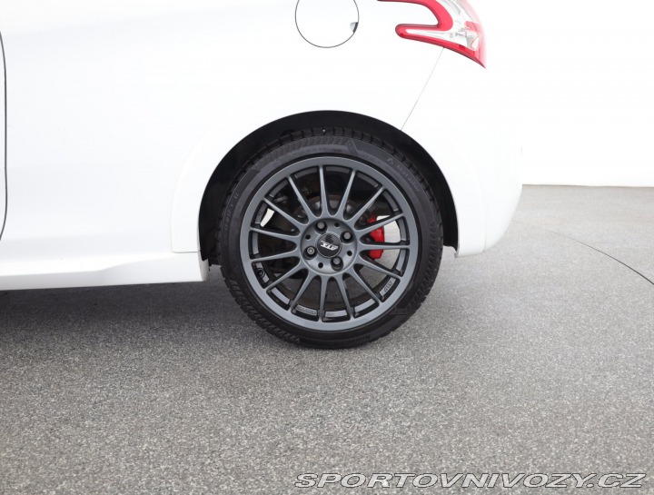 Peugeot 208 GTi GT Line 1.6 GTi 2013