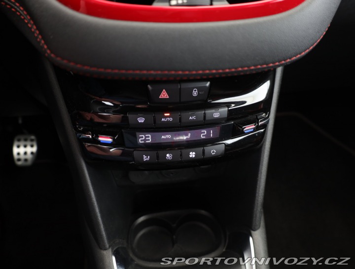 Peugeot 208 GTi GT Line 1.6 GTi 2013